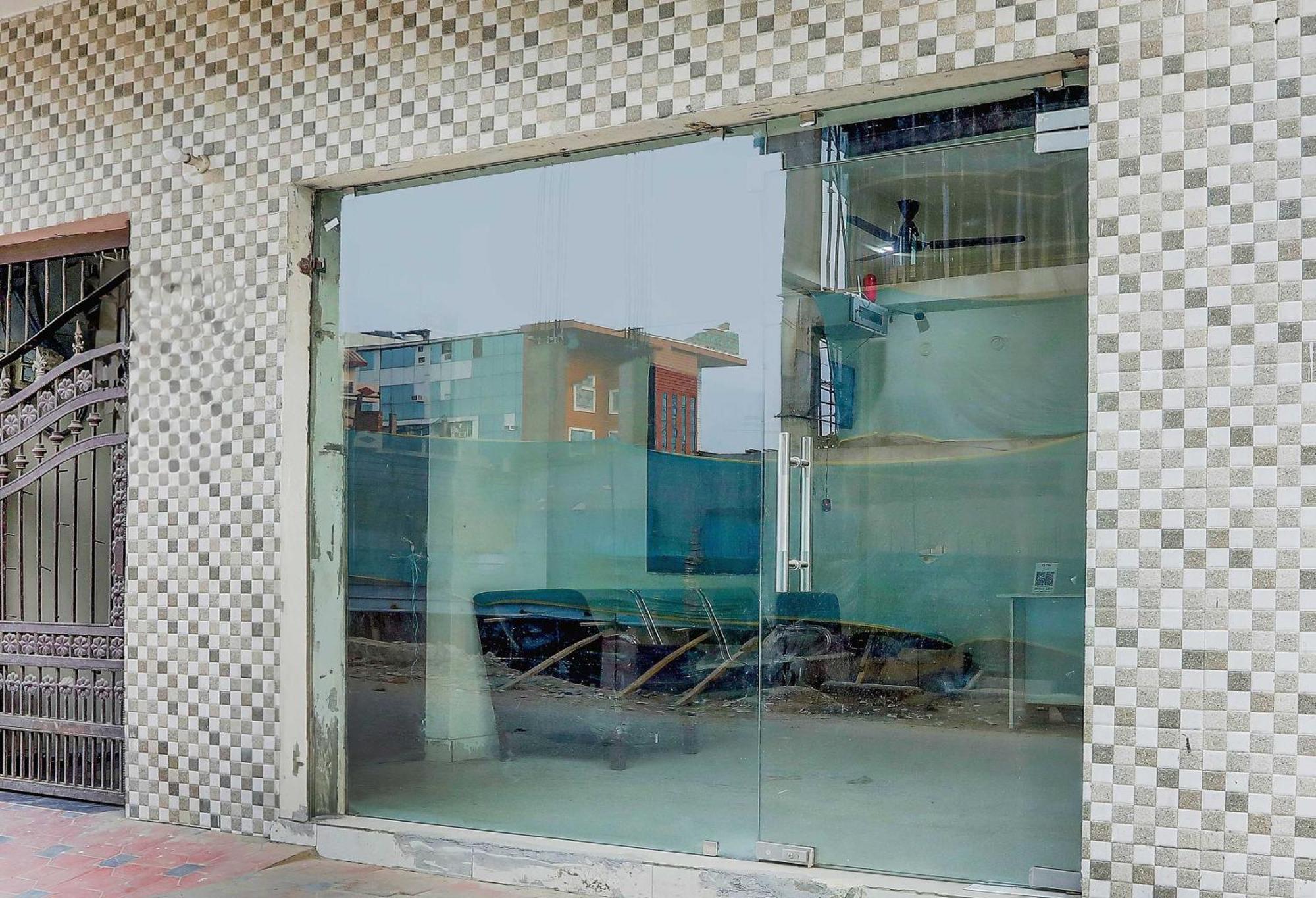 Hotel O Thirty Inns Noida Extérieur photo