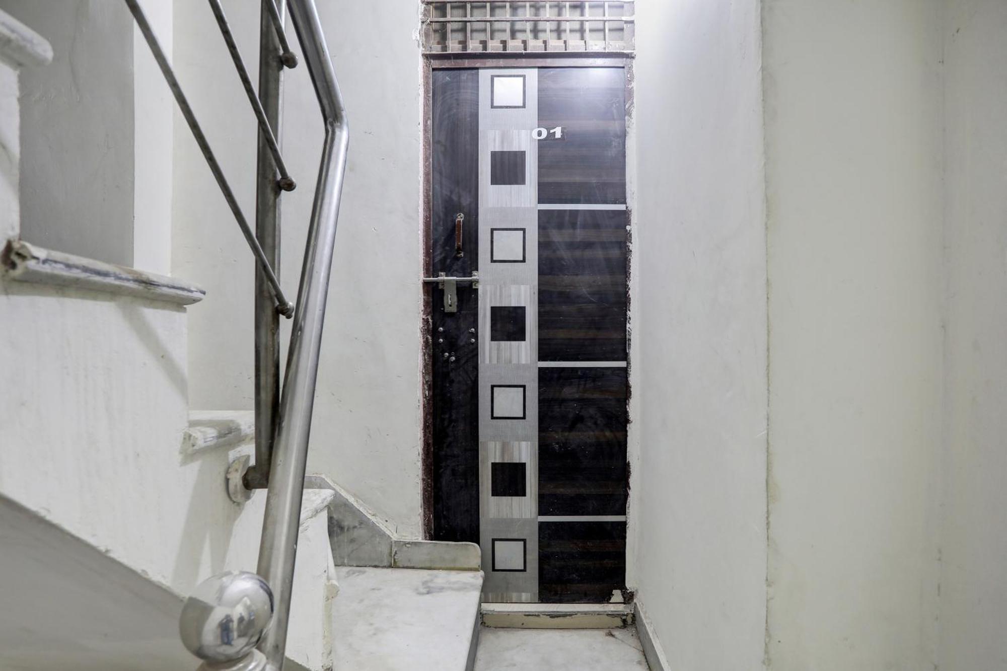 Hotel O Thirty Inns Noida Extérieur photo